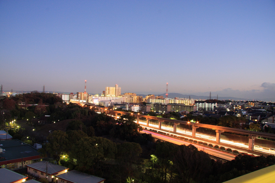ホームズ シャルマンフジスマート千里古江台センス オブ ワンダーの建物情報 大阪府吹田市6丁目969番2 990番2 地番