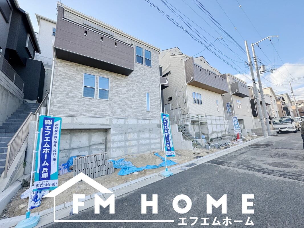 1年前に購入しましたが乗ったのは3ヶ月くらいです屋根つきの場所で保管してました 1年前に購入しましたが乗ったのは3ヶ月くらいです屋根つきの場所