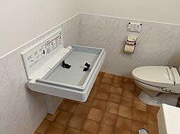 株式会社福屋不動産販売　香里店