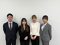 スタッフ