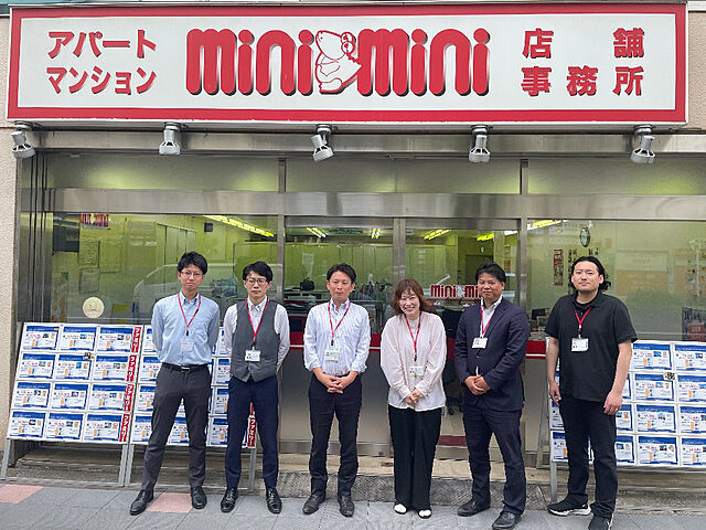 スタッフ