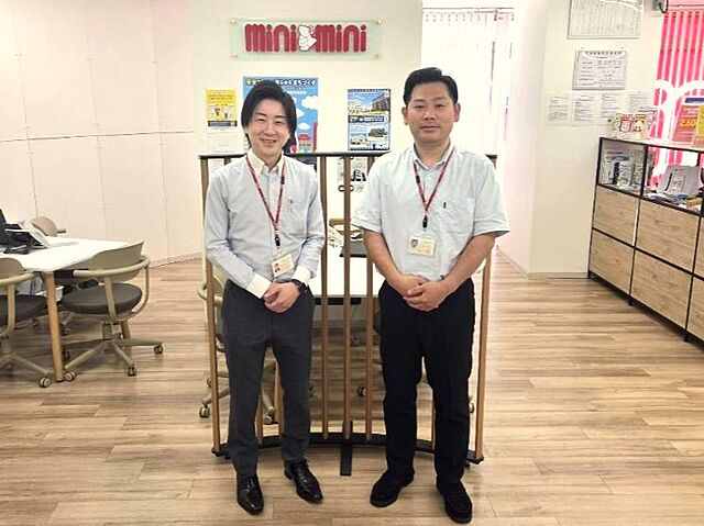 スタッフ