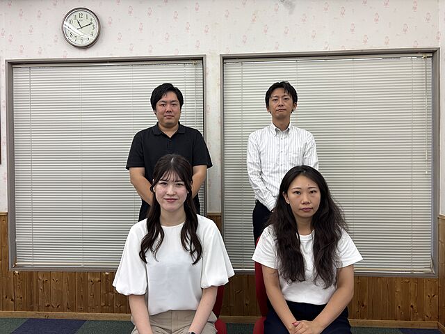 スタッフ