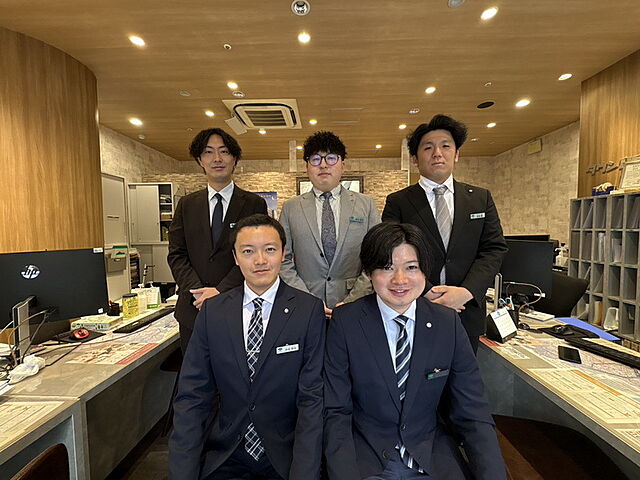 スタッフ