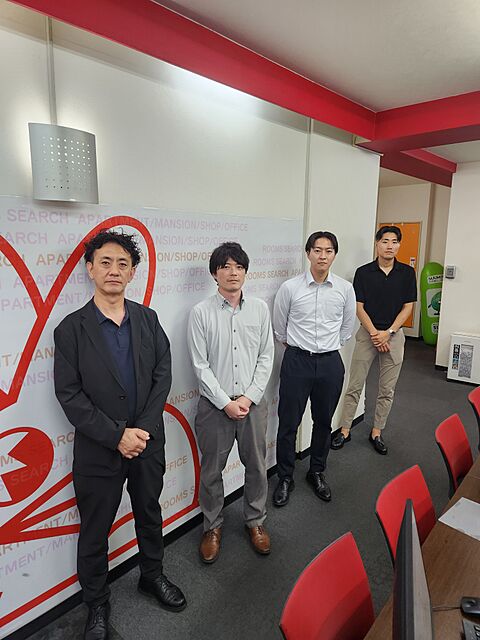 スタッフ