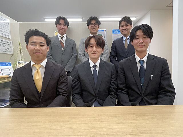 スタッフ