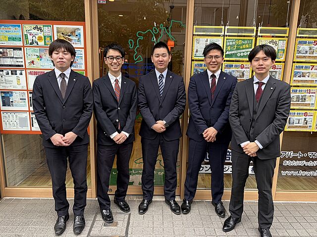 スタッフ