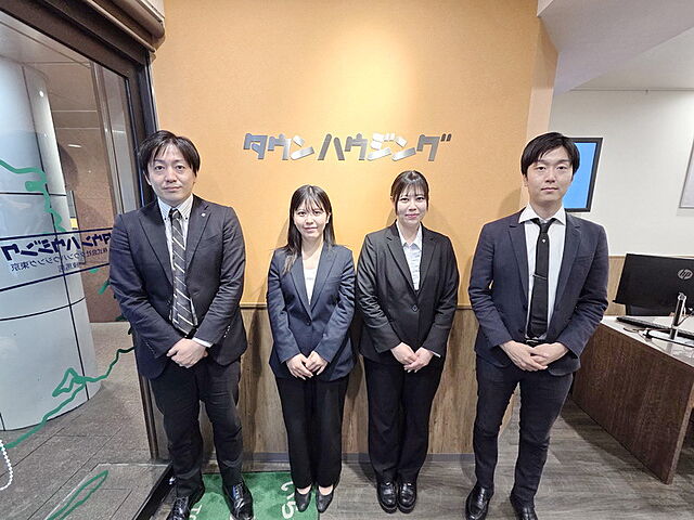 スタッフ