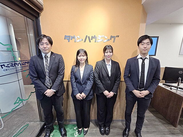 スタッフ