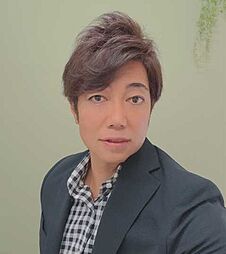 宅地建物取引士・損害保険募集人鈴木伸司