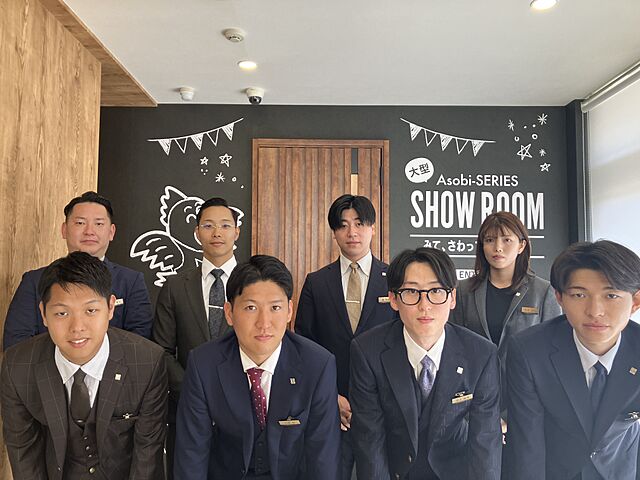 スタッフ