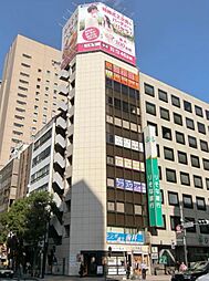 フォーディールーム新橋本店 株式会社Four D