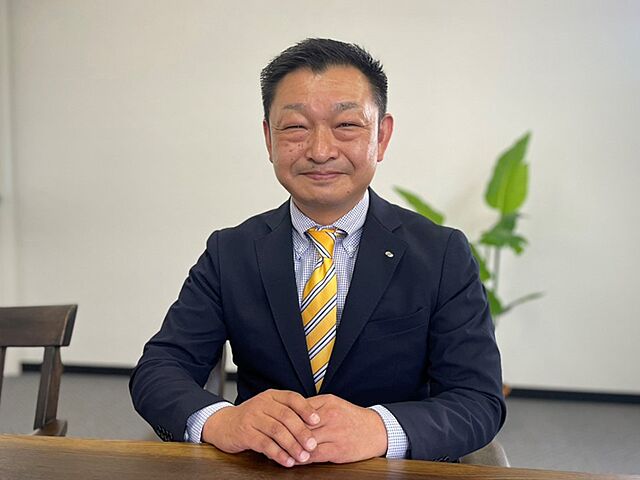 スタッフ