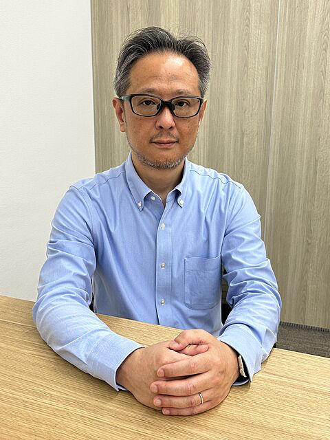 スタッフ