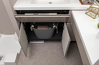 デュオヴェール豊中曽根 工夫満載の洗面下収納