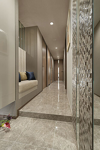 レーベン長岡古正寺NACREOUS エントランス