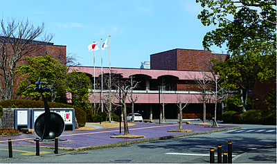 福岡市美術館 約890m