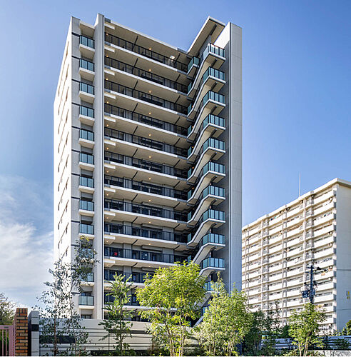 レ・ジェイド南港 外観