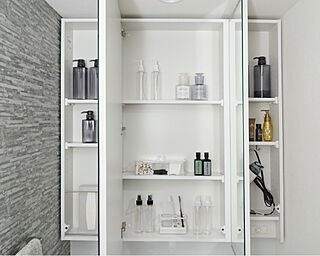 アルファステイツ桜通り十文字 ミラーキャビネット