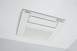 [ミストサウナ付き浴室暖房換気乾燥機] ミストが全身をしっかり包み込むから、体が芯から温まり、さらに温かさが持続します。