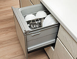 [食器洗い乾燥機] 家事の強い味方、 食器洗い乾燥機を標準装備。手洗いよりも節水効果が期待できます。