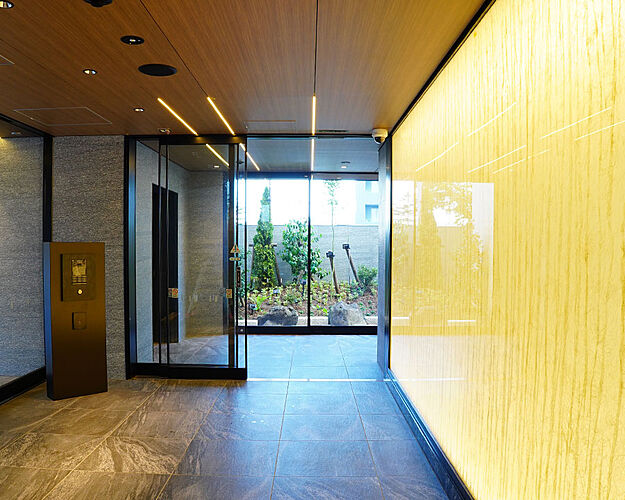 ポレスター鶴岡駅前プレミア エントランスホール