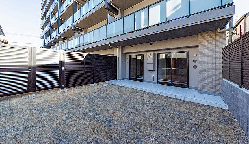 プレシス西八王子リバーサイド 専用庭