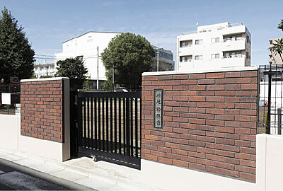 私立川越幼稚園 約220m(徒歩3分)