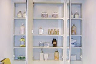 イノベイシア恵比寿 三面鏡