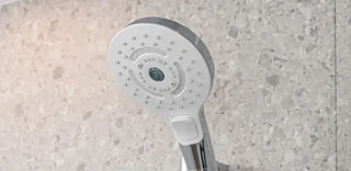 ヴェリテモア大阪梅田 コンフォートウェーブシャワー