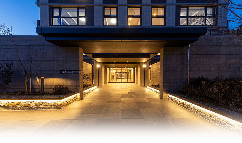 ザ・サンメゾン南山 エントランスアプローチ