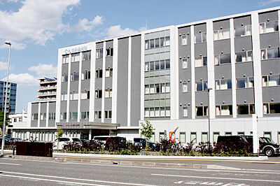 札幌中央病院 約660m（徒歩9分）