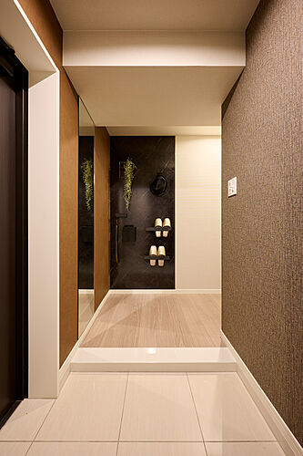 エイリックスタイル那珂川 棟内モデルルーム_エントランス(atype)