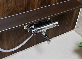 プレサンス ロジェ 神戸本山南町 サーモスタット付混合水栓&浴室カウンター