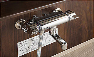 プレサンス ロジェ 向日町 サーモスタット付混合水栓&浴室カウンター