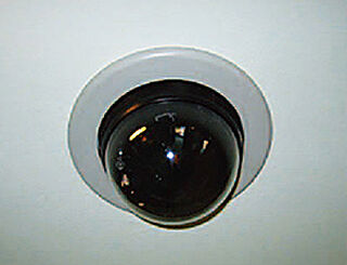 プレサンス ロジェ 向日町 防犯カメラ