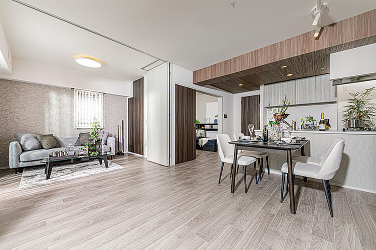 パレステージ横浜鴨居 リビング・ダイニング・キッチン・洋室（2）