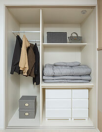 オーベルグランディオ川崎久地ヒルズ 布団クローゼット