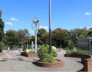 南砂三丁目公園 約210m(徒歩3分)