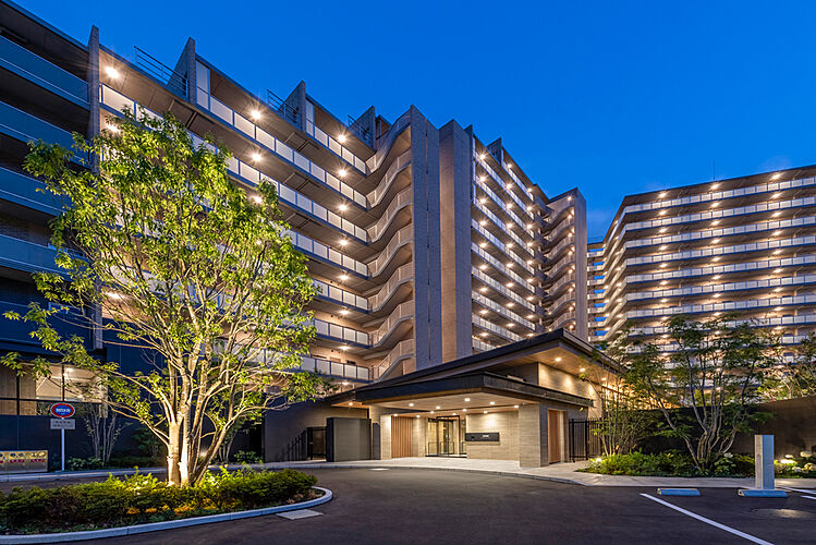 ウエリス島本 コーチエントランス<br />
