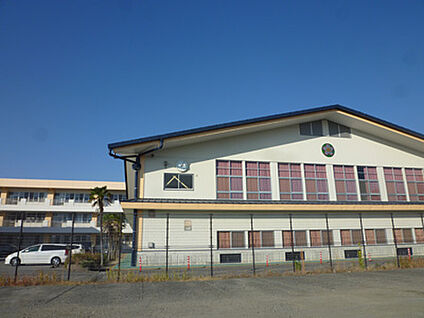 北川副小学校 約390m