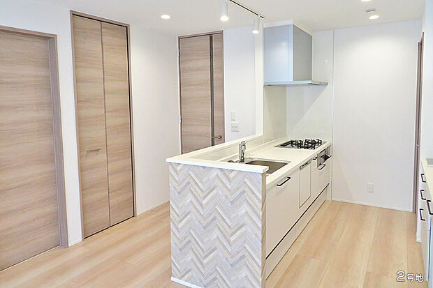 【2号地 キッチン】2号地