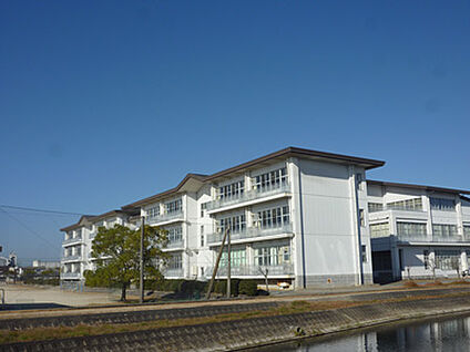 市立城南中学校 約1400m