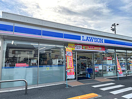 ローソン 大分片島中央店 約740m