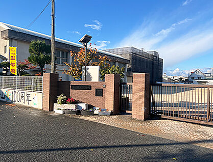 和歌山市立砂山小学校 約480m
