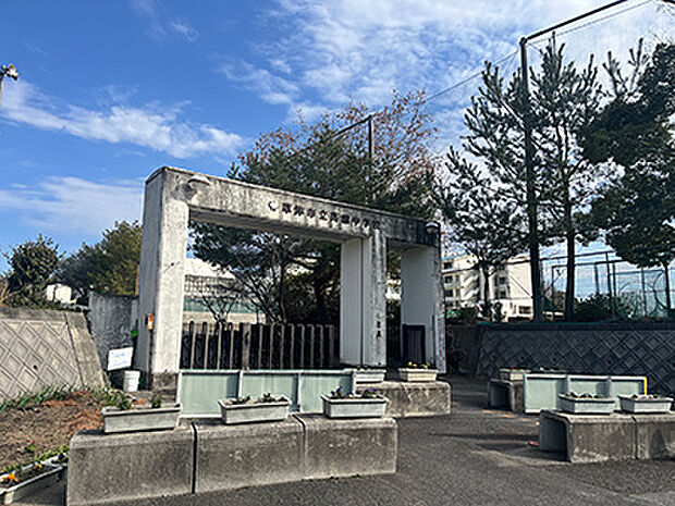 草津市立高穂中学校