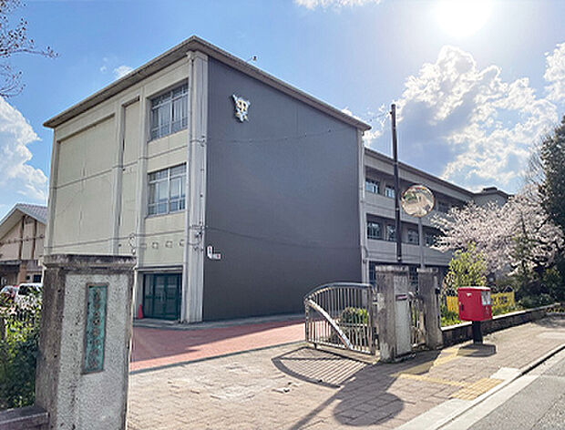 京都市立四条中学校