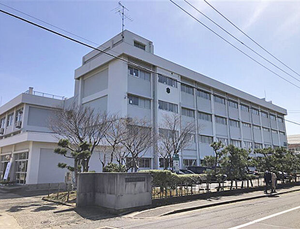 市立小針中学校