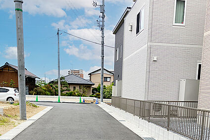 1号地 前面道路含む現地写真