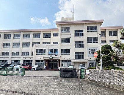 藤枝市立高洲南小学校 約1770m